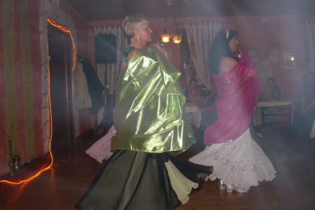 Gro&szlig;e Party mit orientalischer Tanzshow